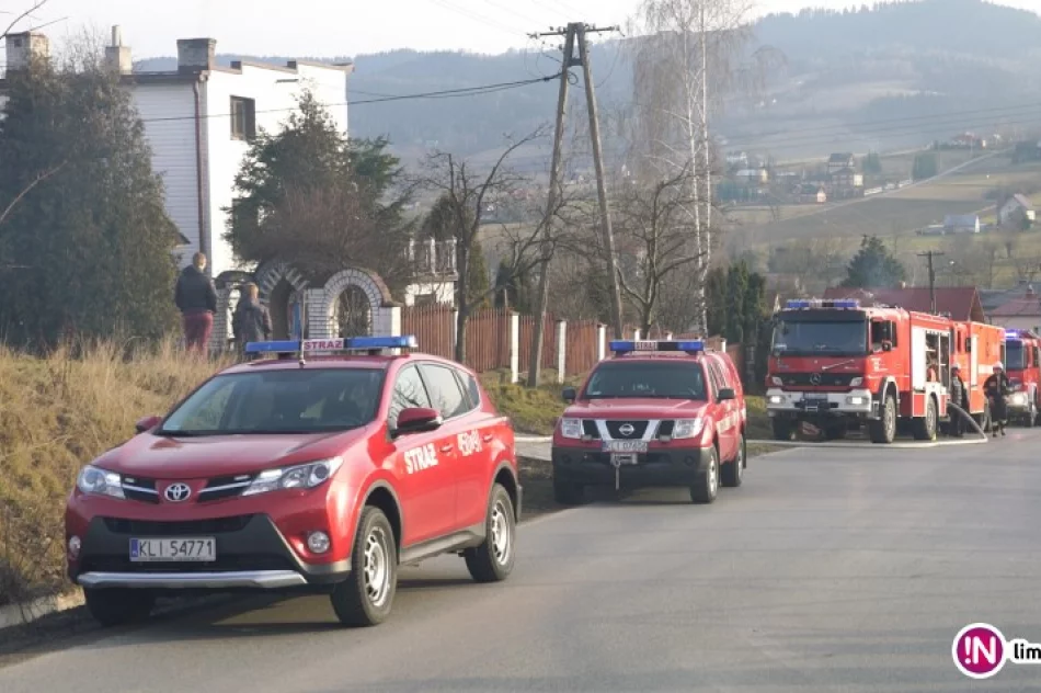 Spłonęła stolarnia - 250 tys. zł strat - zdjęcie 3