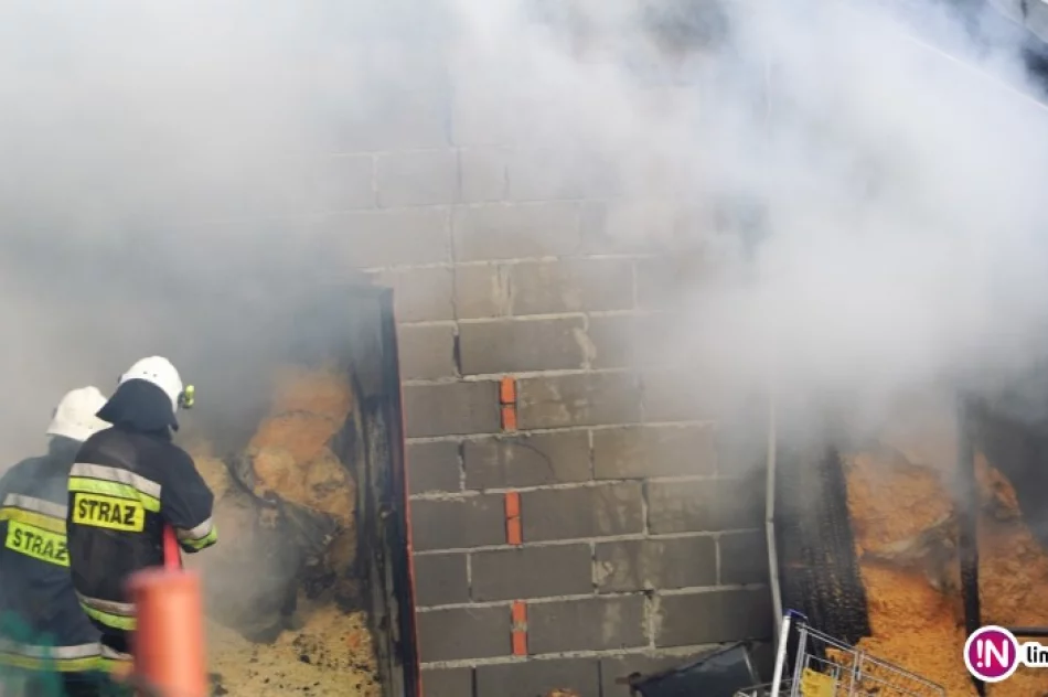 Spłonęła stolarnia - 250 tys. zł strat - zdjęcie 4