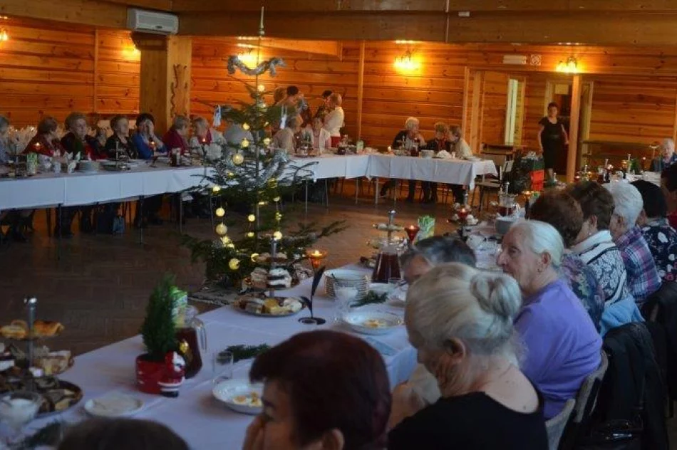 Wigilijne spotkanie dla samotnych seniorów - zdjęcie 2