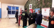 Uroczystość ślubowania oraz wręczenia zaświadczeń strażakom po ukończonym kursie podstawowym - zdjęcie 5