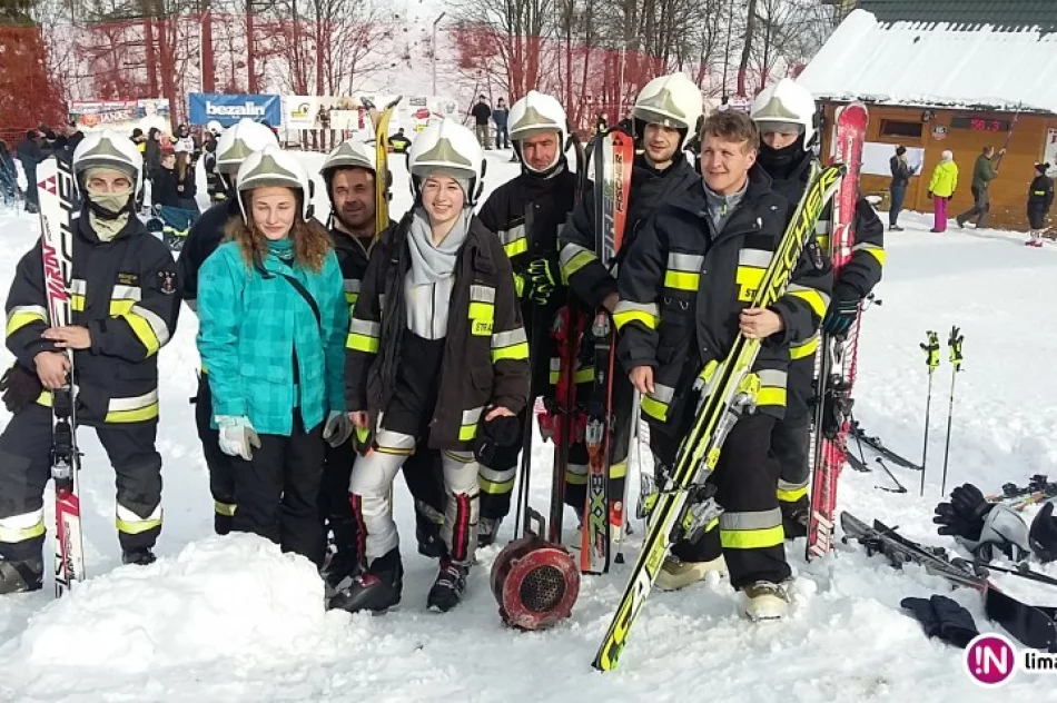 Strażacy rywalizowali na stoku - zdjęcie 3
