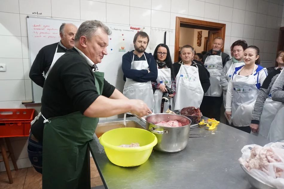 Warsztaty kulinarne, wędliniarskie, serowarskie i zdrowego żywienia zorganizowane przez LGD! - zdjęcie 6