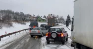 Utrudnienia na DK 28 - trudne warunki drogowe - zdjęcie 3