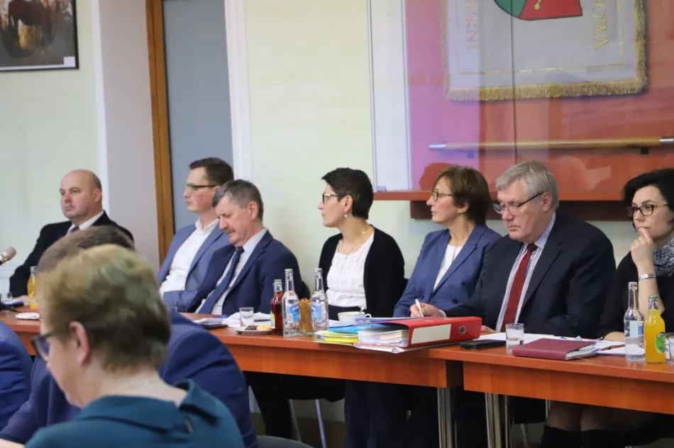 Informacja o XI sesji Rady Gminy Limanowa - zdjęcie 17