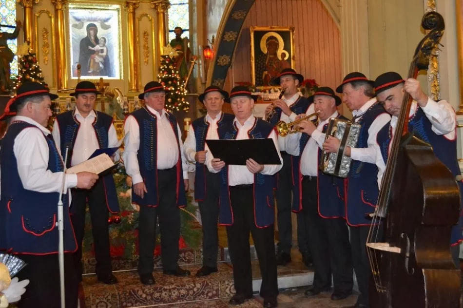 Wyjątkowy koncert kolęd i pastorałek w zabytkowej świątyni - zdjęcie 2