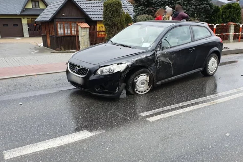 Zderzenie trzech pojazdów na drodze wojewódzkiej - zdjęcie 2