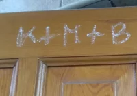 Rzecznik KEP: drzwi domów oznaczamy K+M+B lub C+M+B - zdjęcie główne