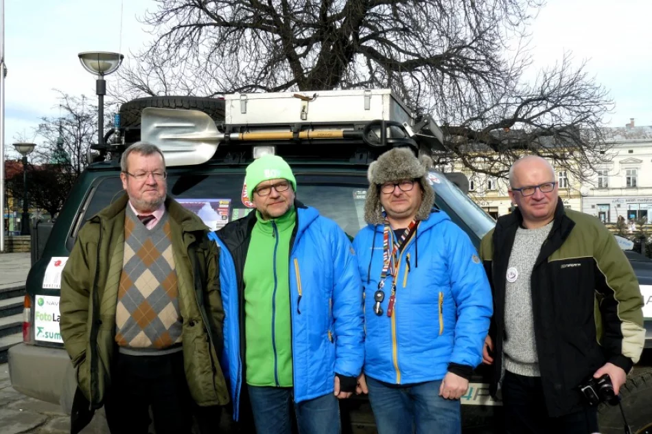 Przejadą po morzu, by dotrzeć na Ural - zdjęcie 2