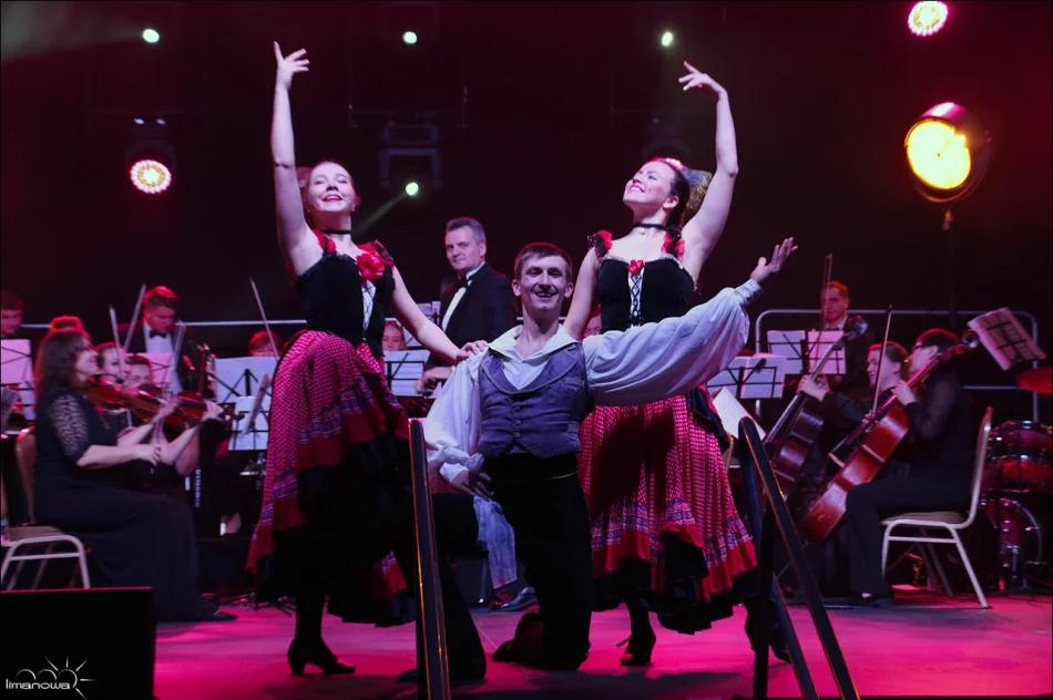 KONCERT NOWOROCZNY PRZY PEŁNEJ SALI! - zdjęcie 2