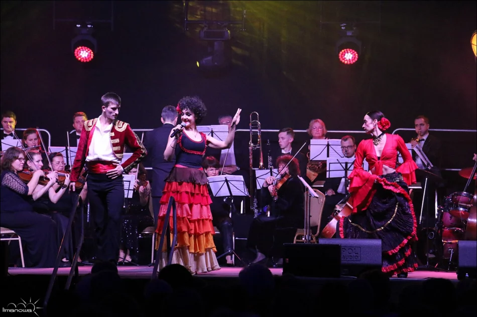 KONCERT NOWOROCZNY PRZY PEŁNEJ SALI! - zdjęcie 13