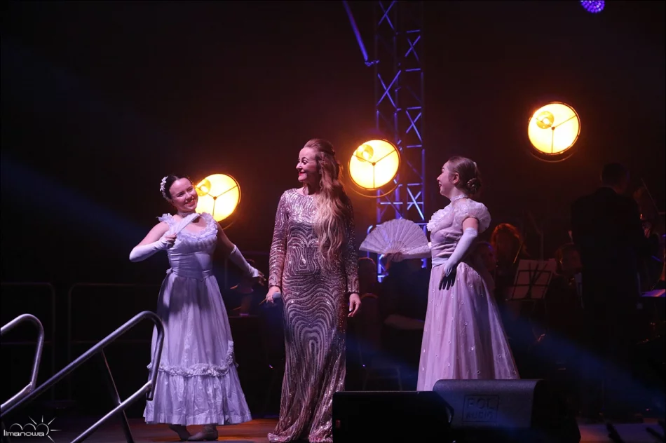 KONCERT NOWOROCZNY PRZY PEŁNEJ SALI! - zdjęcie 19