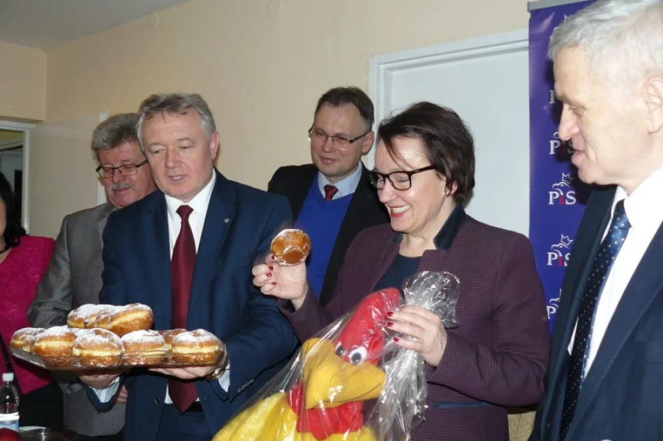 Szykuje się dobra zmiana w edukacji? Minister Anna Zalewska w Nowym Sączu - zdjęcie 3