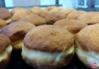 Kilka tysięcy pączków w jedną noc - zdjęcie główne