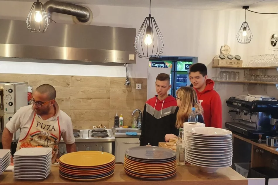 Pizza Italiana w cieniu Wezuwiusza, czyli ZSTI w drodze do Neapolu - zdjęcie 9