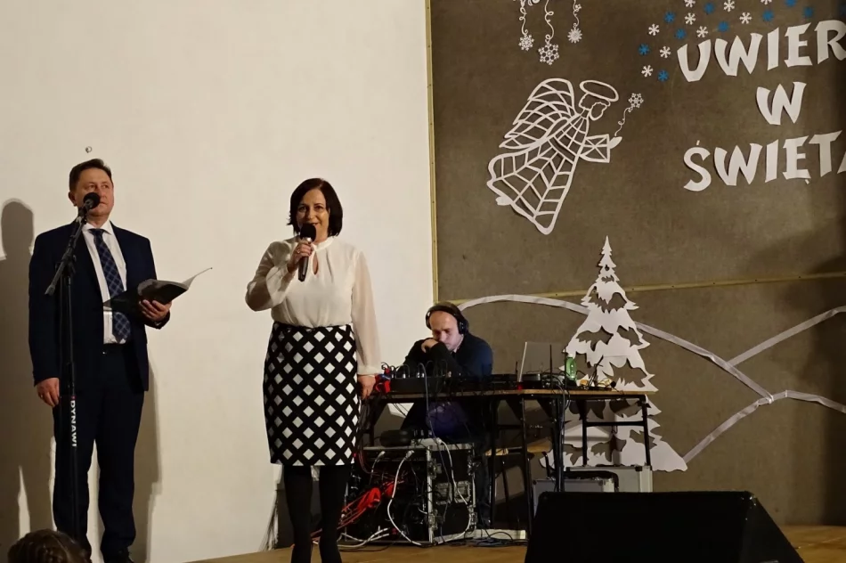 "Uwierz w Święta" - pełna sala na Koncercie Noworocznym - zdjęcie 2