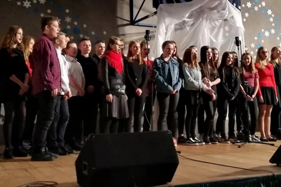 "Uwierz w Święta" - pełna sala na Koncercie Noworocznym - zdjęcie 10