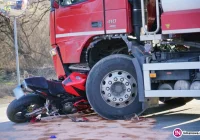 Kierowca cysterny wymusił pierwszeństwo na motocykliście - zdjęcie główne