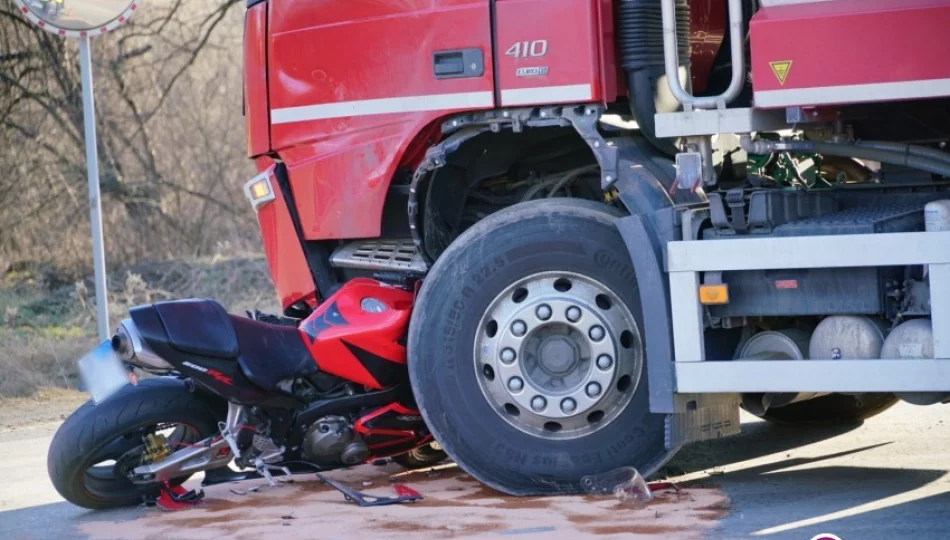 Kierowca cysterny wymusił pierwszeństwo na motocykliście - zdjęcie 1