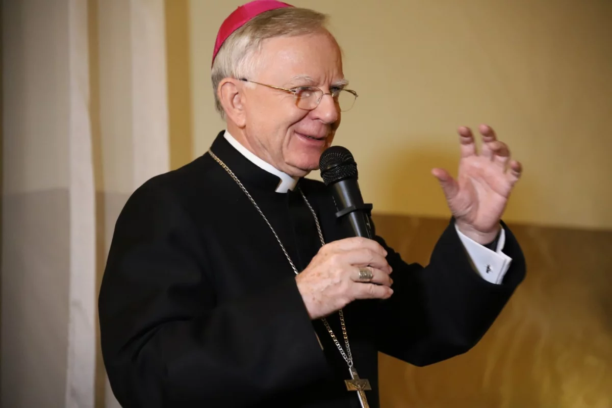 Arcybiskup "niesprawiedliwie zaatakowany" za ostrzeżenia przed niebezpiecznymi ideologiami 