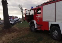 Samochód wjechał do przydrożnego rowu - zdjęcie główne