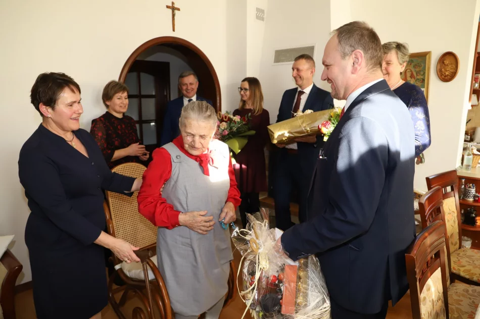 1OO - tne urodziny Genowefy Wilczek z Pasierbca - zdjęcie 8