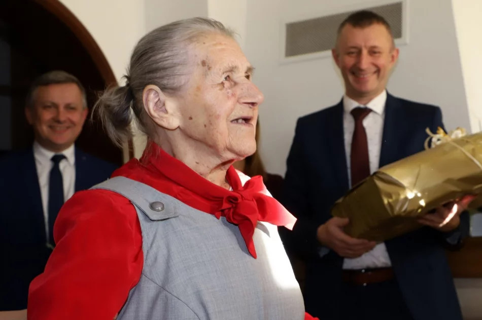 Pani Genowefa obchodziła 100. urodziny - zdjęcie 8
