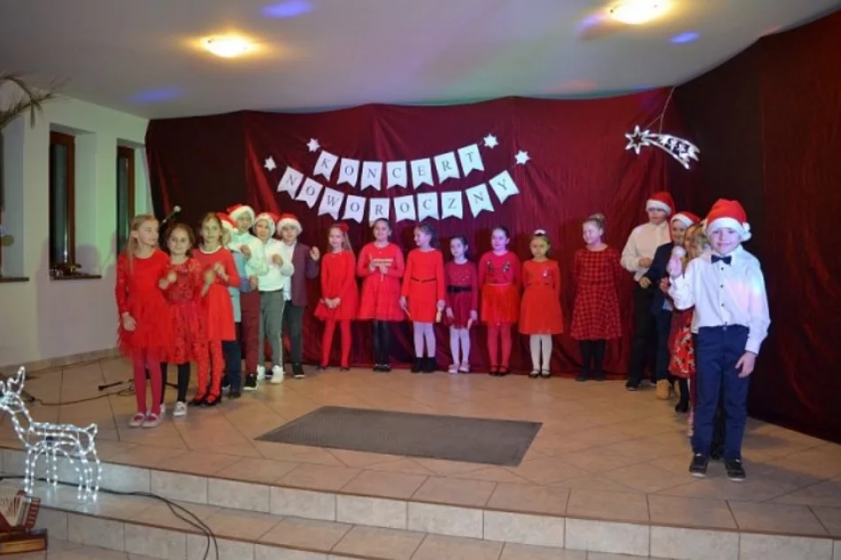 Tłumy na niezwykłym koncercie pamięci - zdjęcie 6