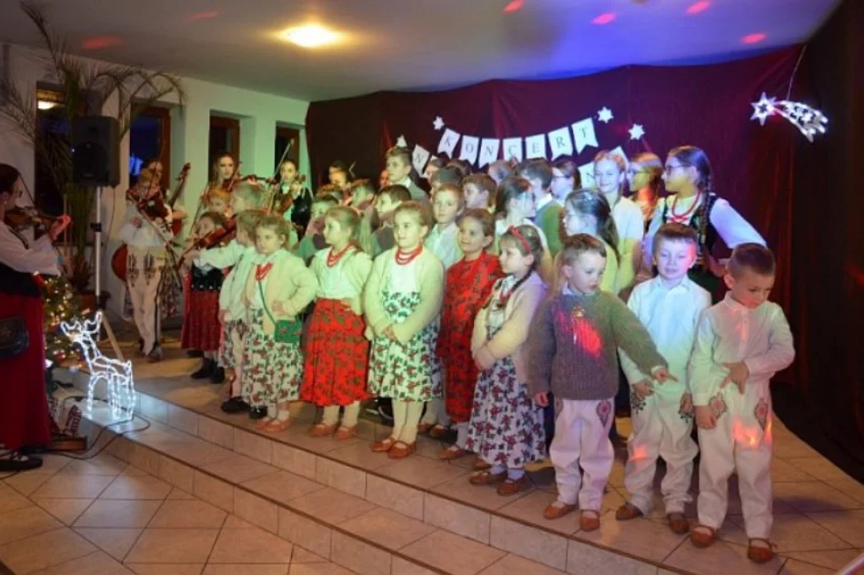 Tłumy na niezwykłym koncercie pamięci - zdjęcie 8