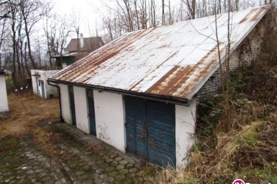 Zamiast darowizny na cel społeczny, budynek sprzedaje Agencja Mienia Wojskowego - zdjęcie 3