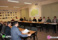 Gminne ośrodki pomocy społecznej na spotkaniu z urzędem pracy - zdjęcie główne