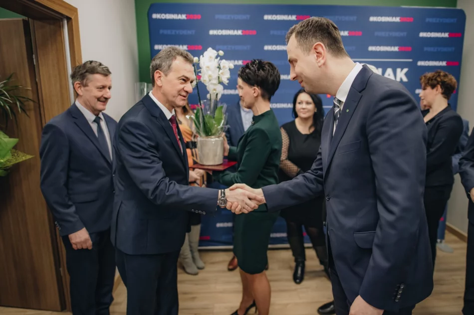Prezes PSL Kosiniak-Kamysz na otwarciu biura poselskiego Urszuli Nowogórskiej - zdjęcie 10