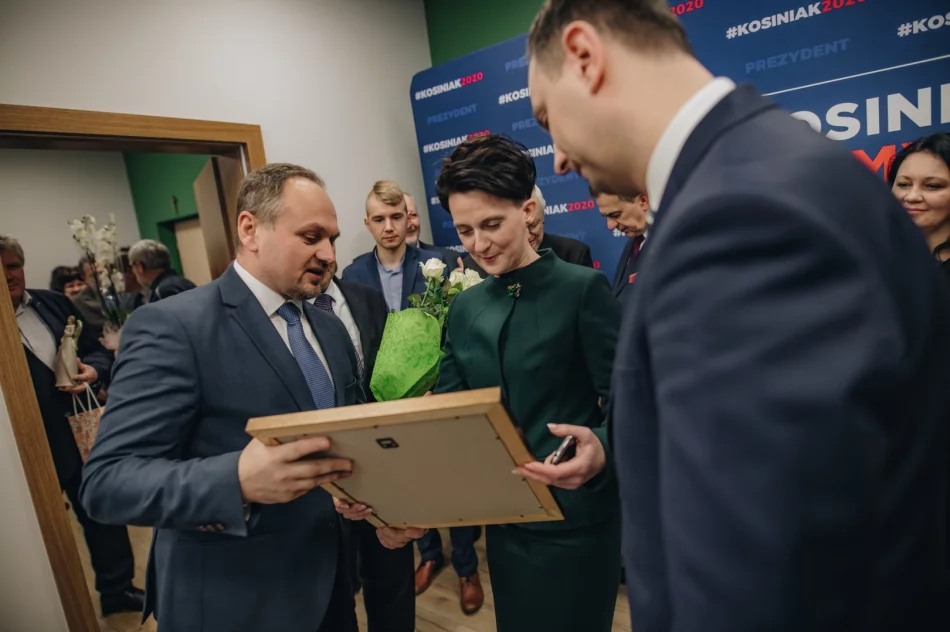 Prezes PSL Kosiniak-Kamysz na otwarciu biura poselskiego Urszuli Nowogórskiej - zdjęcie 12