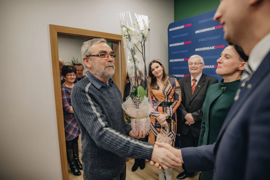 Prezes PSL Kosiniak-Kamysz na otwarciu biura poselskiego Urszuli Nowogórskiej - zdjęcie 14
