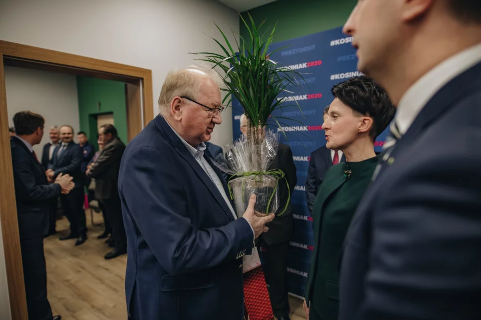 Prezes PSL Kosiniak-Kamysz na otwarciu biura poselskiego Urszuli Nowogórskiej - zdjęcie 16