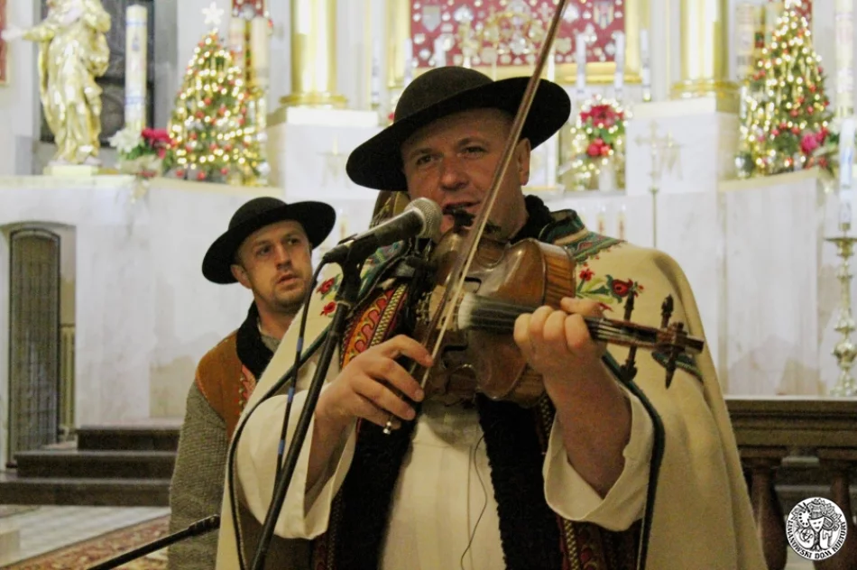 Doroczny koncert odkrywa na nowo piękno utworów bożonarodzeniowych - zdjęcie 13