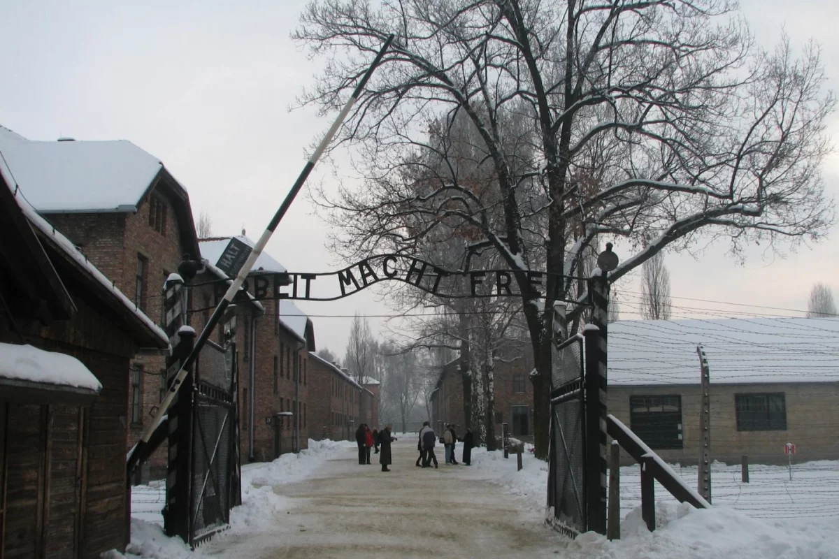 Lokalne obchody wyzwolenia KL Auschwitz