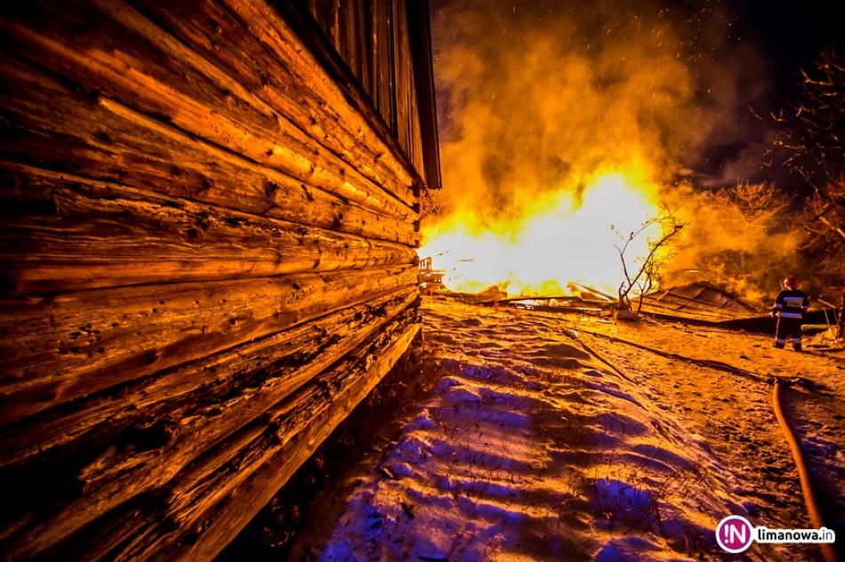 Wybuch nastąpił w momencie włączania światła. Kobieta została wyrzucona z budynku - zdjęcie 3