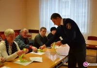 Zapraszają na debatę 'Bezpieczny Senior'. Policja kolejny raz apeluje - zdjęcie główne