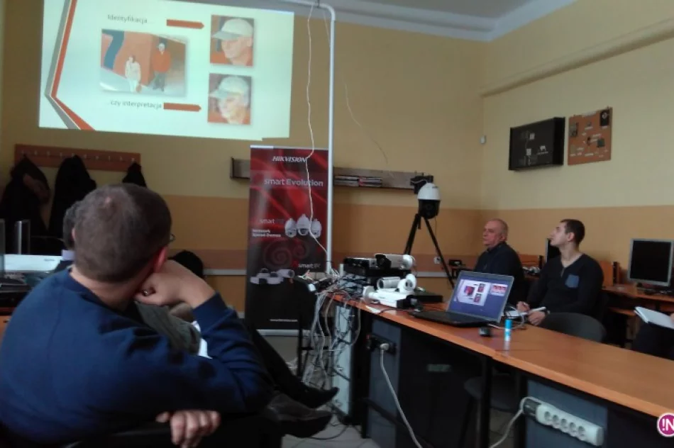 Edukacja i przemysł w Zespole Placówek Kształcenia Zawodowego - zdjęcie 4