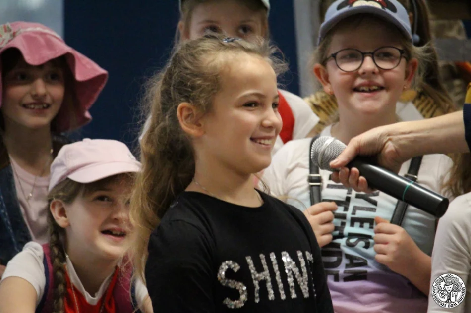 Niezwykłe spektakle dzieci - zdjęcie 11