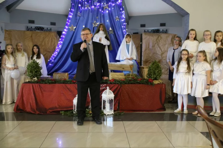 Noworoczne spotkanie seniorów z terenu gminy - zdjęcie 9