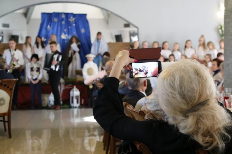 Noworoczne spotkanie seniorów z terenu gminy - zdjęcie 14