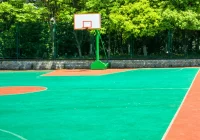 Powiat chce zaprojektować wielofunkcyjne boiska przy trzech szkołach - zdjęcie główne