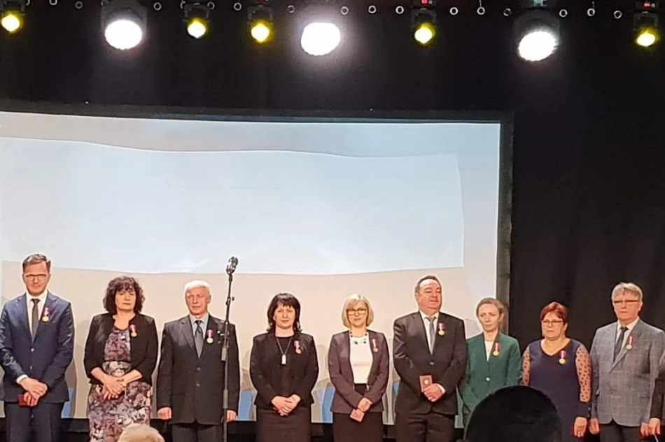 Prezydent wyróżnił pracowników PUP Limanowa  - zdjęcie 4