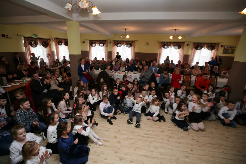 Wyjątkowa uroczystość z okazji Dnia Babci i Dziadka - zdjęcie 17