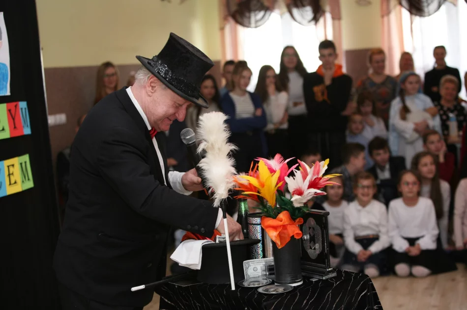 Wyjątkowa uroczystość z okazji Dnia Babci i Dziadka - zdjęcie 19