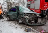 Poszkodowany 22-latek trafił do szpitala w Krakowie (wideo) - zdjęcie główne