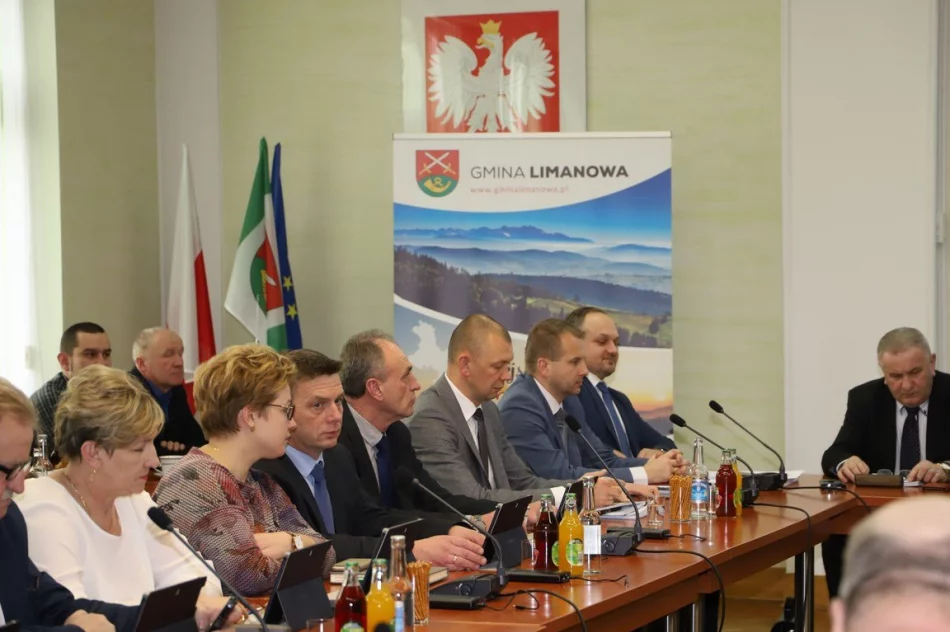 Informacja o XII sesji Rady Gminy Limanowa - zdjęcie 3
