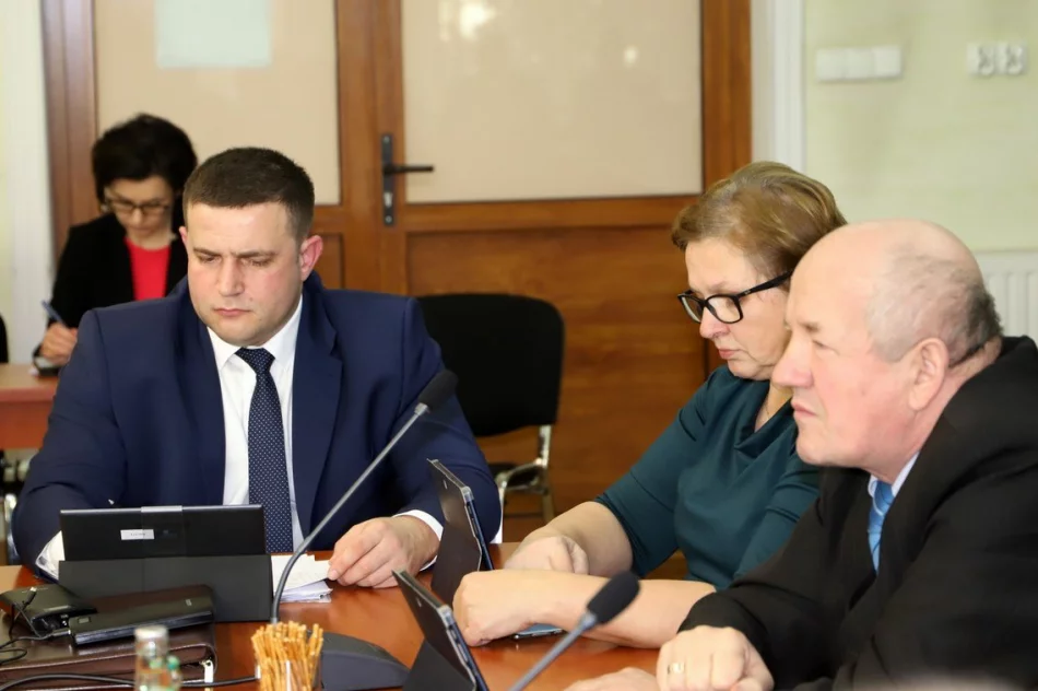 Informacja o XII sesji Rady Gminy Limanowa - zdjęcie 14