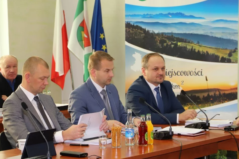 Informacja o XII sesji Rady Gminy Limanowa - zdjęcie 17